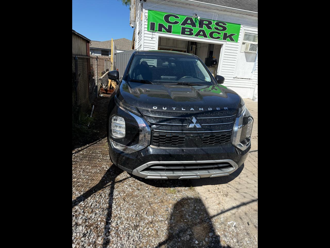 Mitsubishi Outlander SE Launch Edition FWD 2022