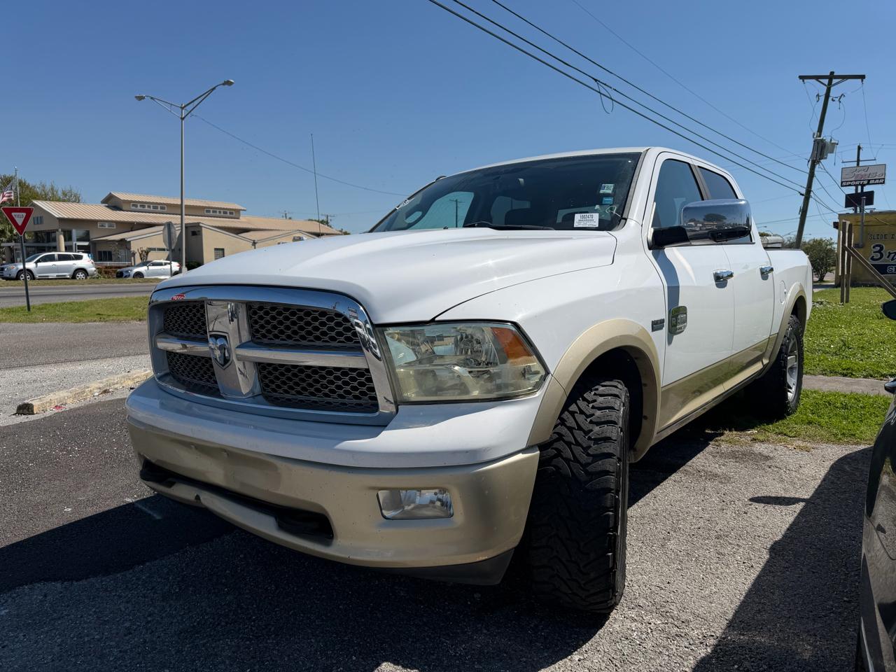 RAM 1500 4WD Crew Cab 140.5" Laramie Longhorn Edition 2012