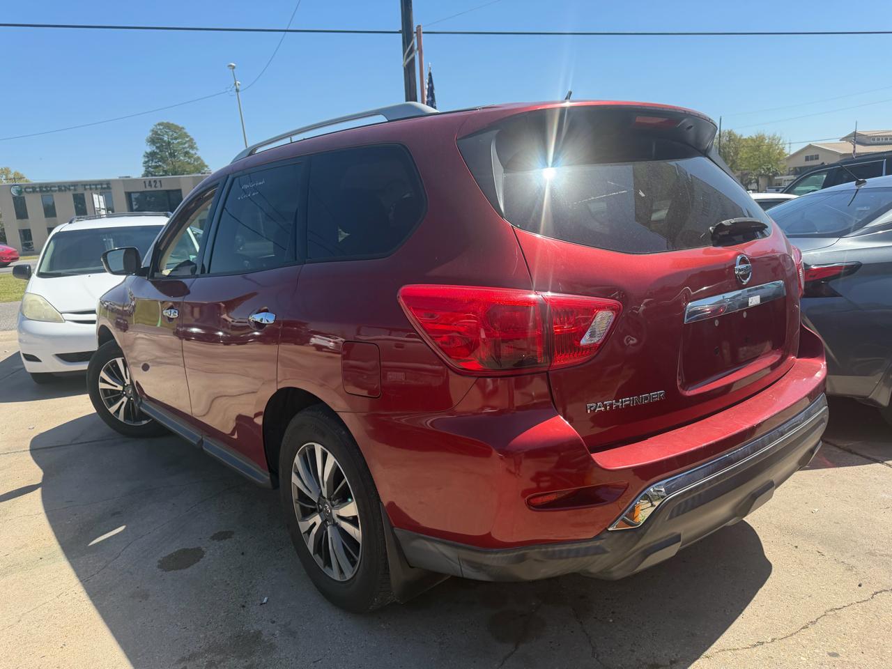 2017 Nissan Pathfinder S
