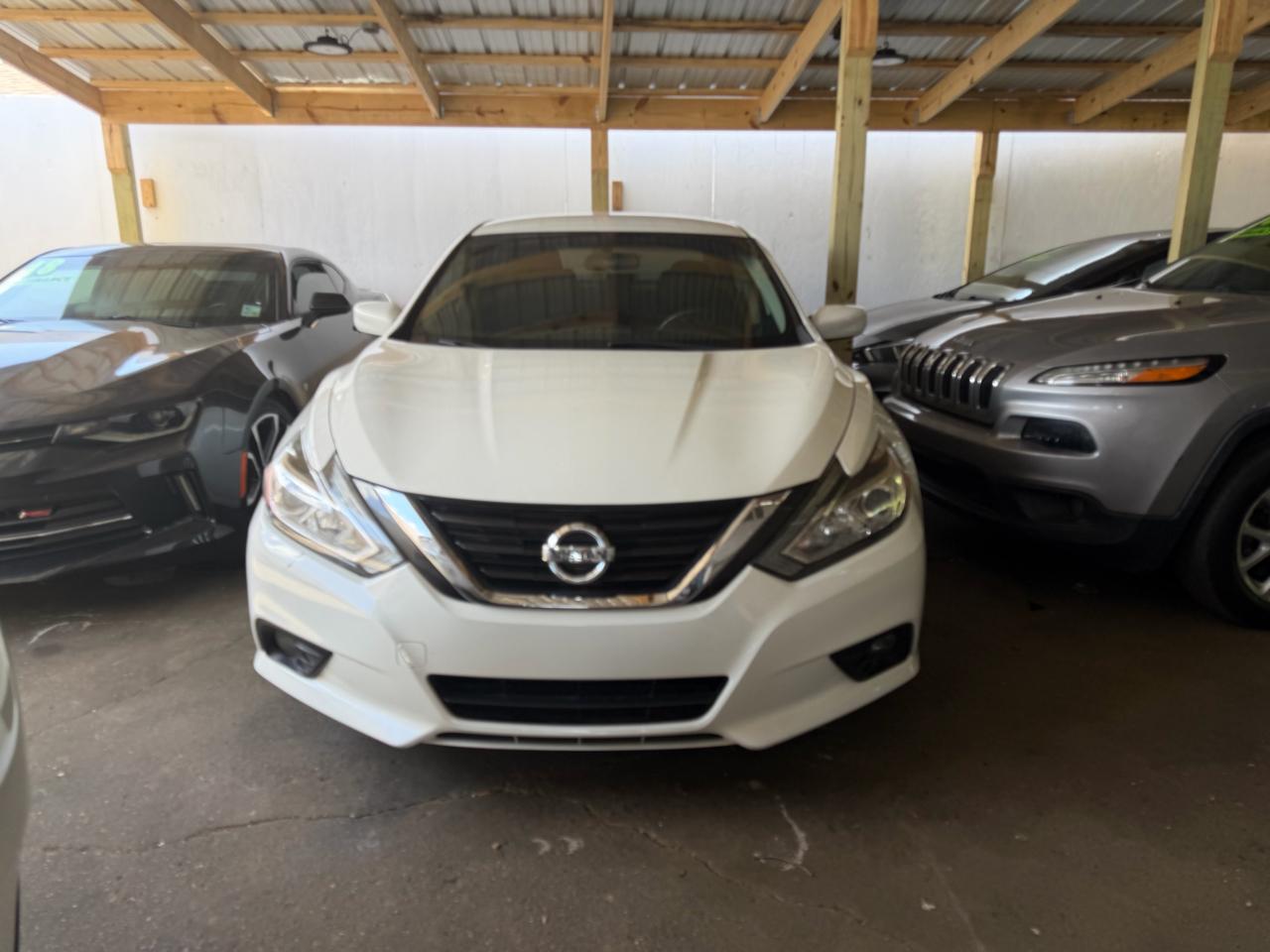 Nissan Altima 2.5 SV Sedan 2018