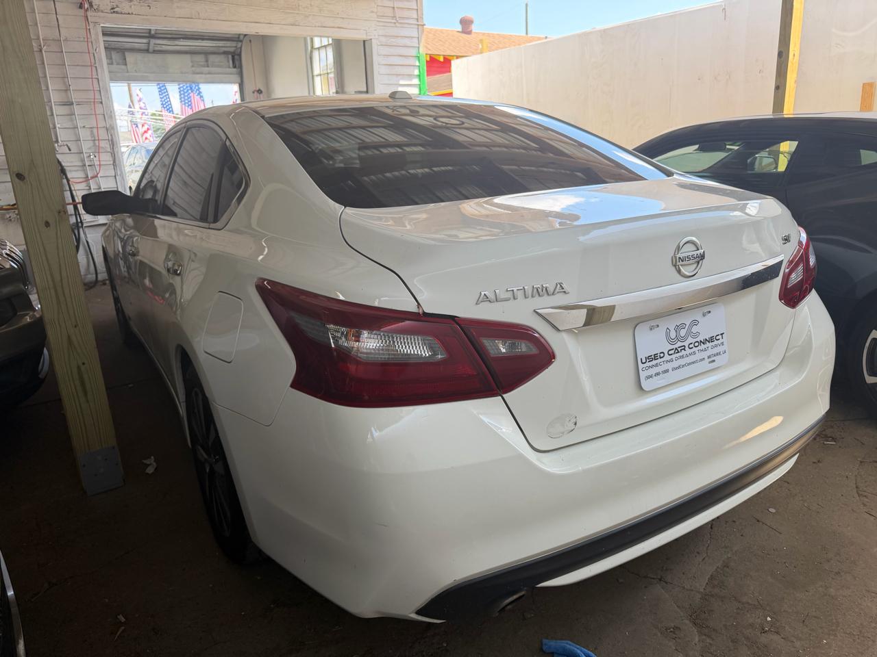 Nissan Altima 2.5 SV Sedan 2018