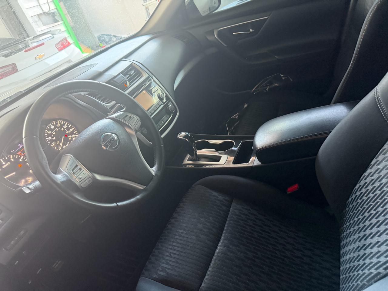 Nissan Altima 2.5 SV Sedan 2018