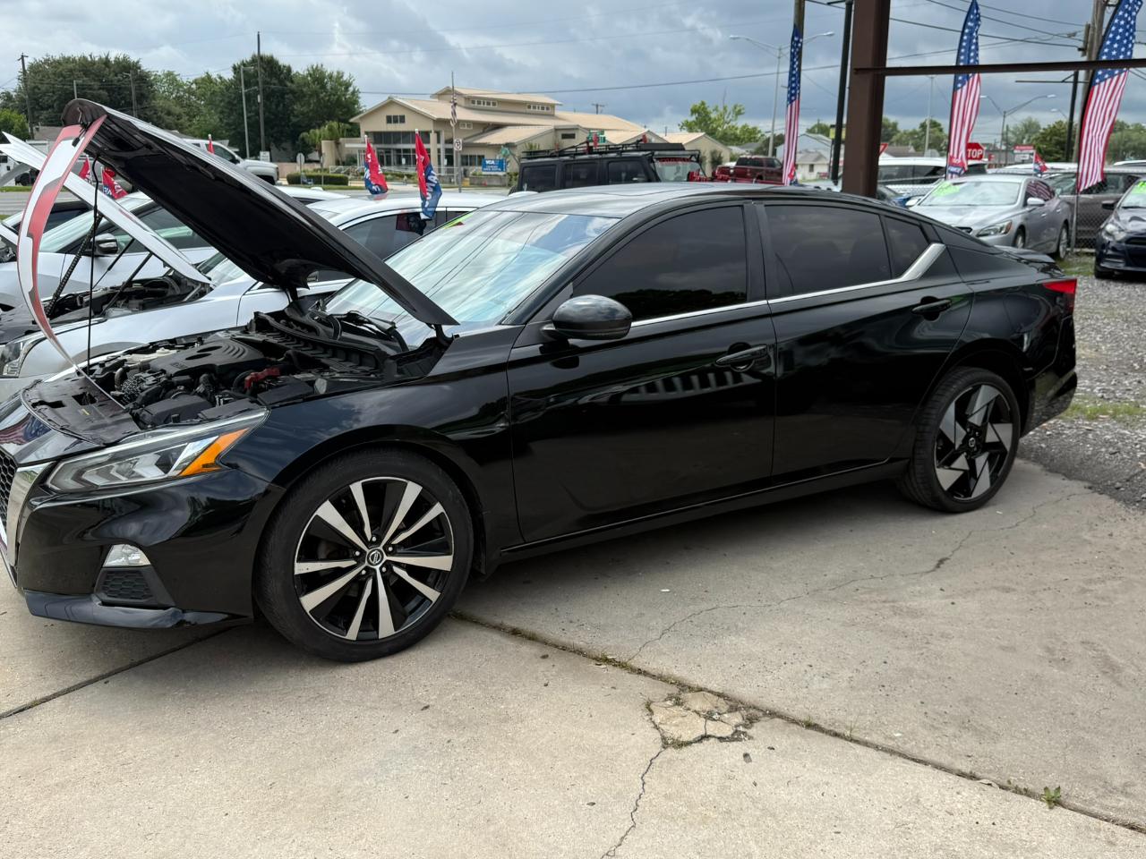 2019 Nissan Altima 2.5 SR AWD Sedan