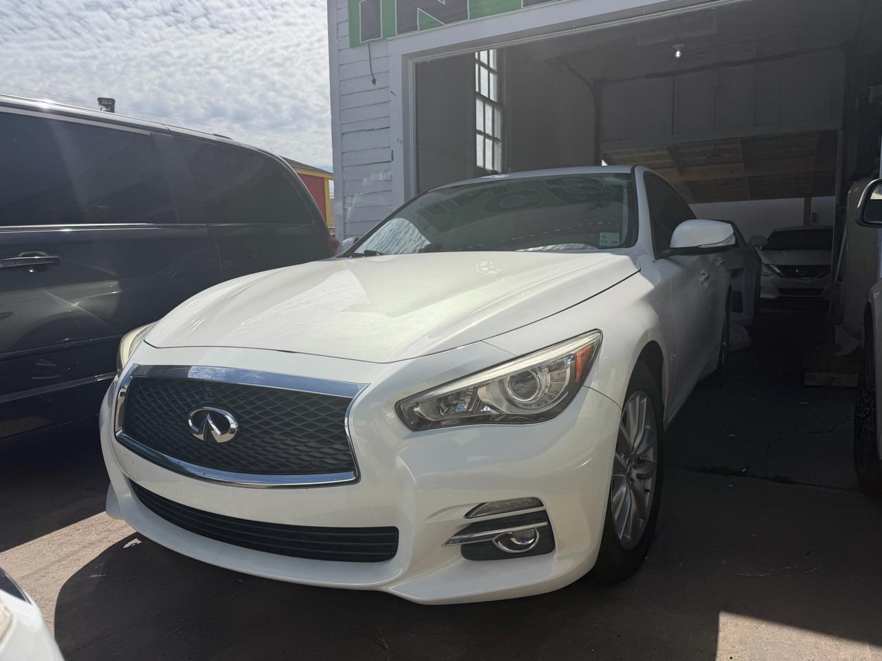 Infiniti Q50 4dr Sdn AWD 2015