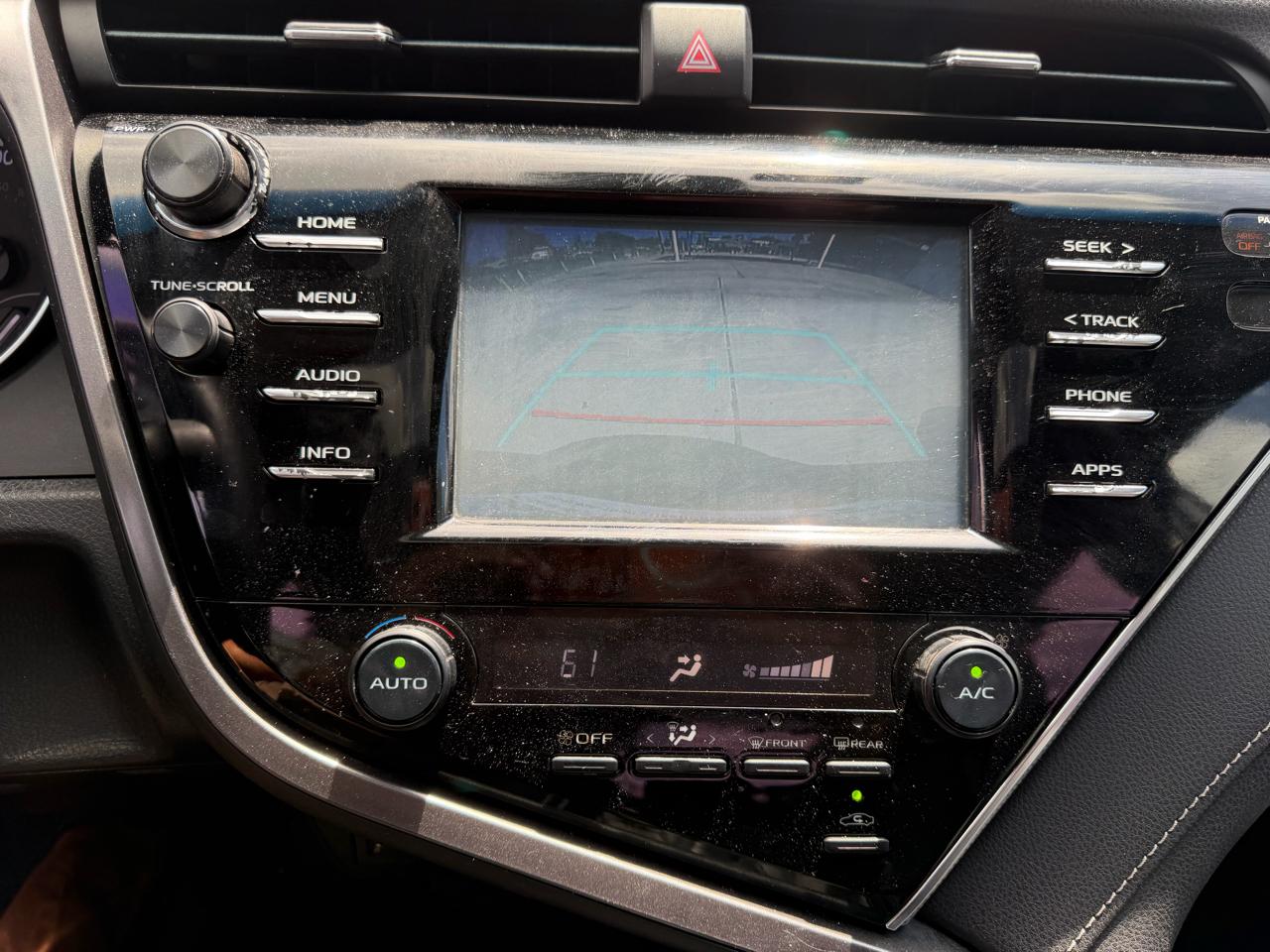 Toyota Camry XLE Auto (Natl) 2018