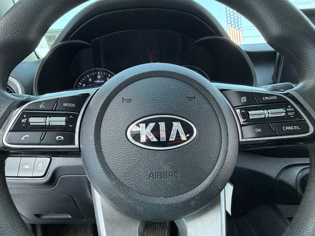 Kia Forte LXS IVT 2020