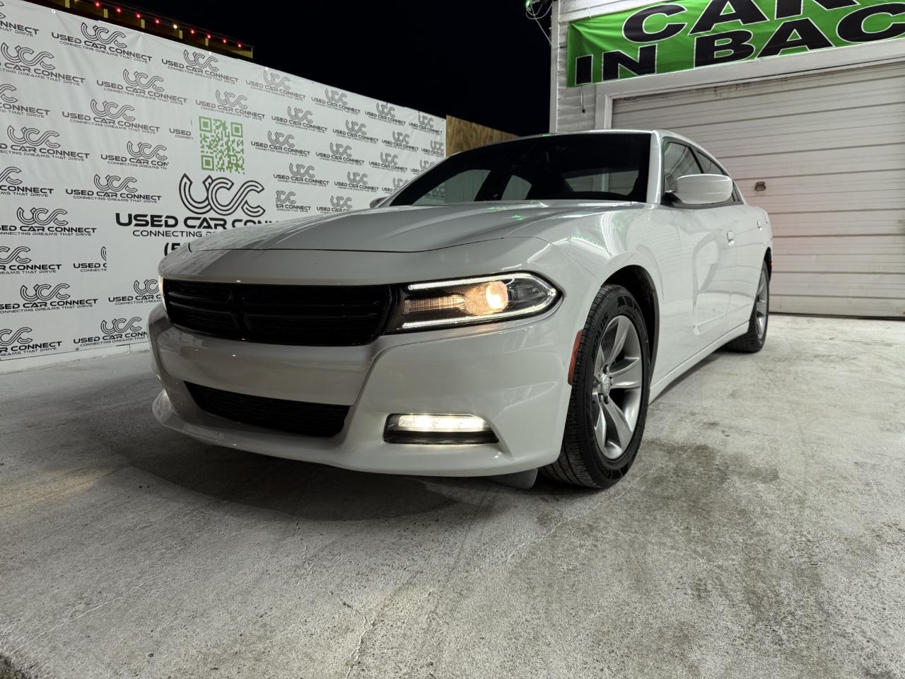 Dodge Charger SXT Plus RWD 2018