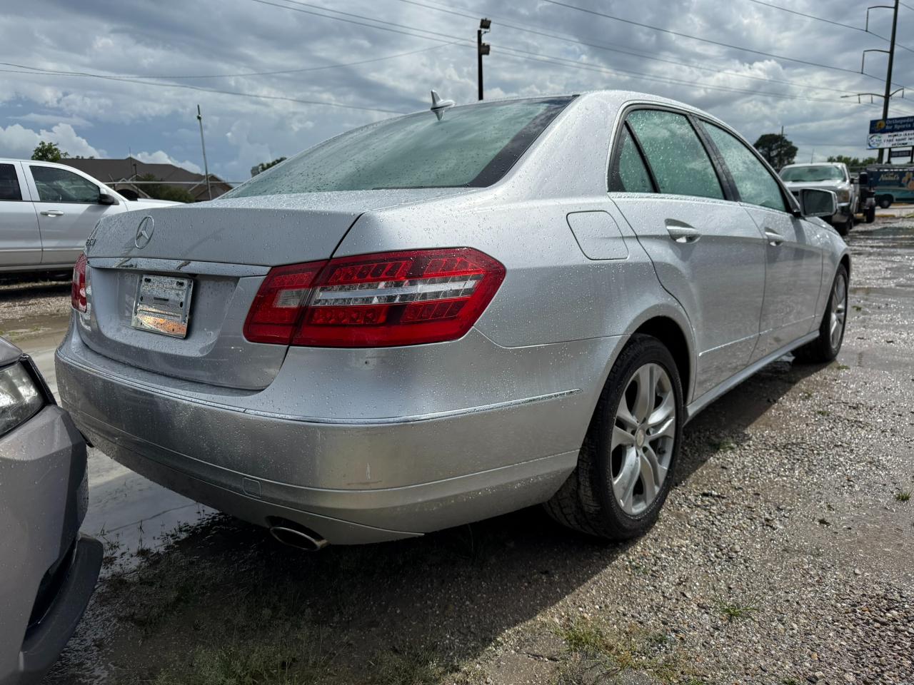 2010 Mercedes-Benz E-Class 4dr Sdn E 350 Luxury RWD