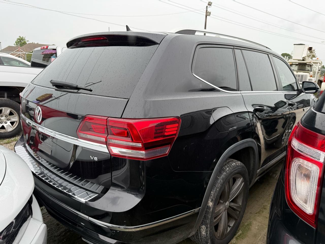 2019 Volkswagen Atlas 3.6L V6 SE w/Technology R-Line FWD