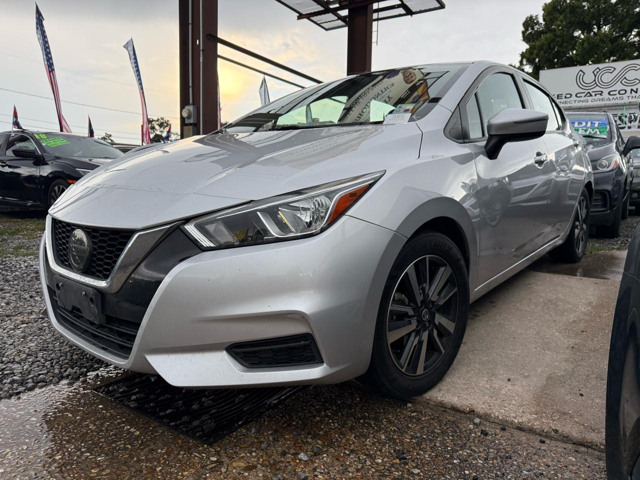 Nissan Versa SV CVT 2021