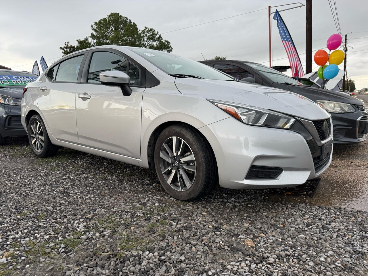 Nissan Versa SV CVT 2021