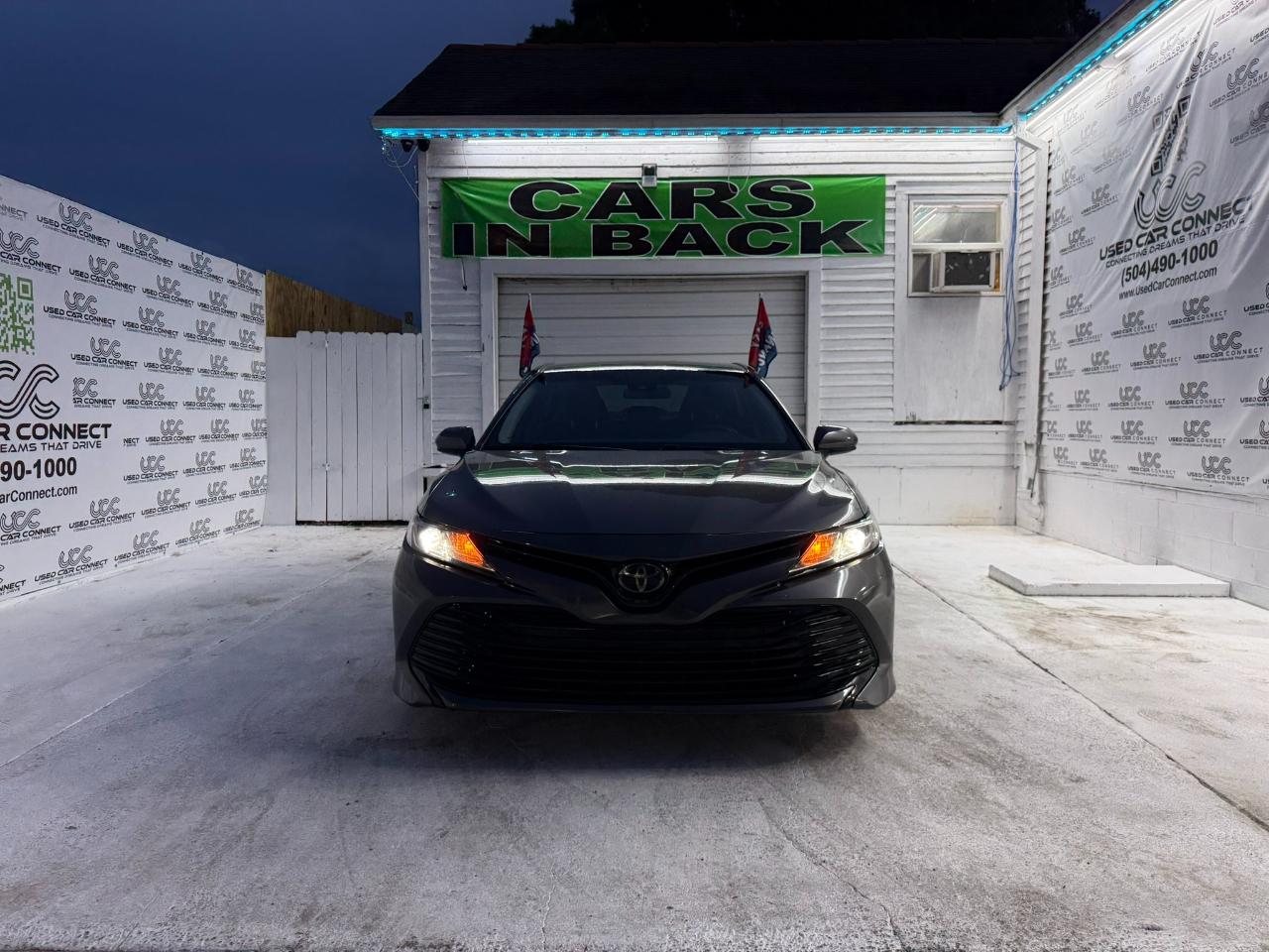 2020 Toyota Camry LE Auto (Natl)