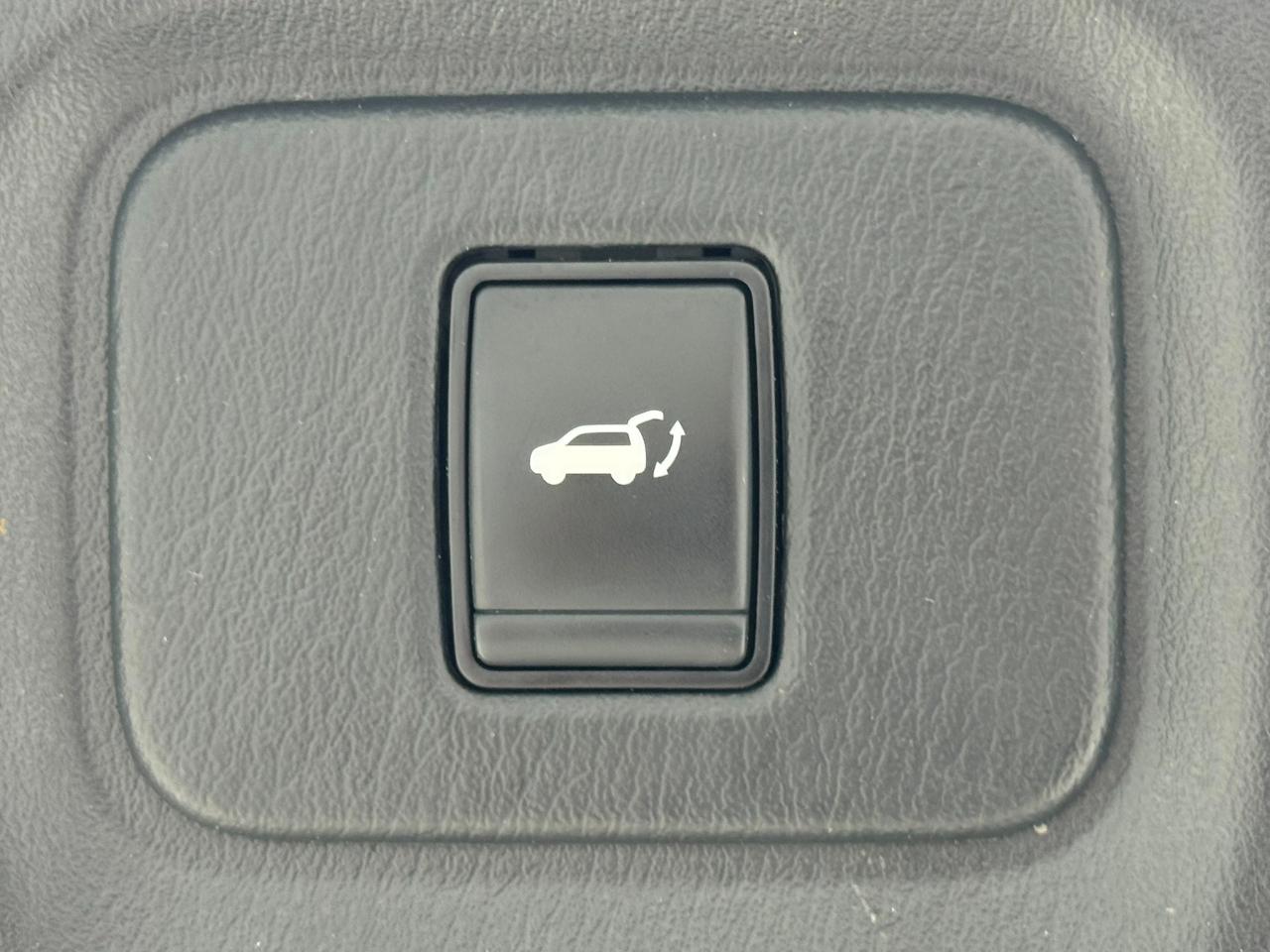 Nissan Pathfinder 4x4 SL 2019