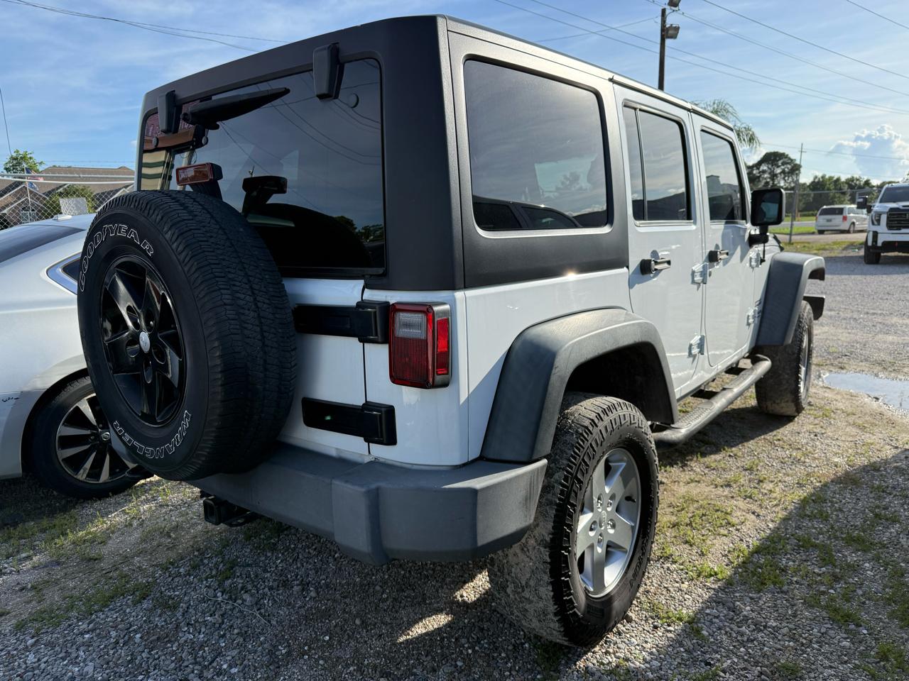Jeep Wrangler Unlimited 4WD 4dr Sport 2016