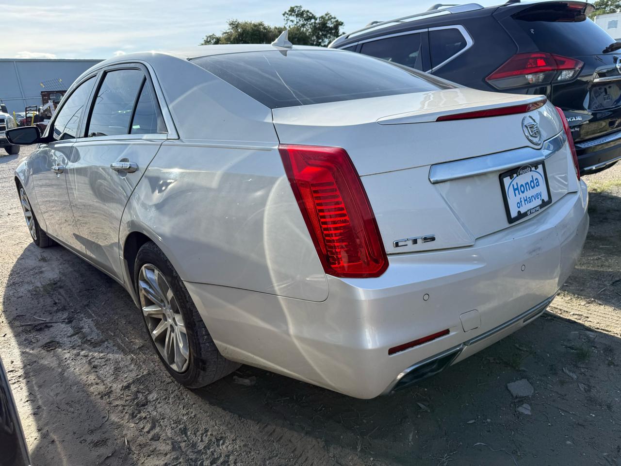 Cadillac CTS Sedan 4dr Sdn 2.0L Turbo Luxury RWD 2014