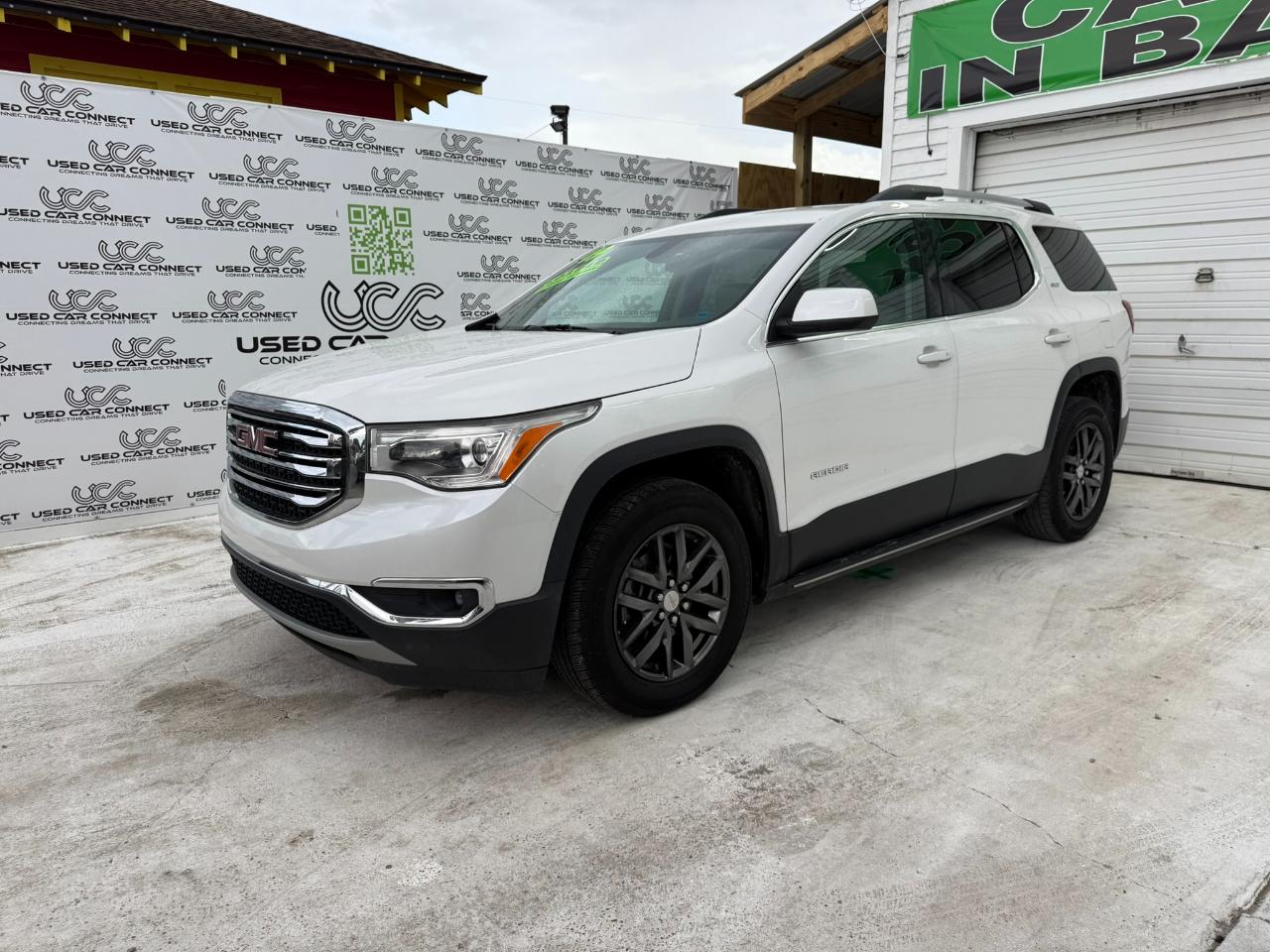 GMC Acadia FWD 4dr SLT w/SLT-1 2017