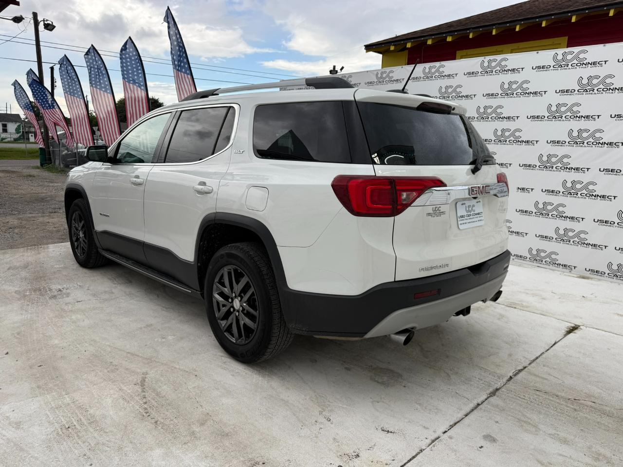 GMC Acadia FWD 4dr SLT w/SLT-1 2017