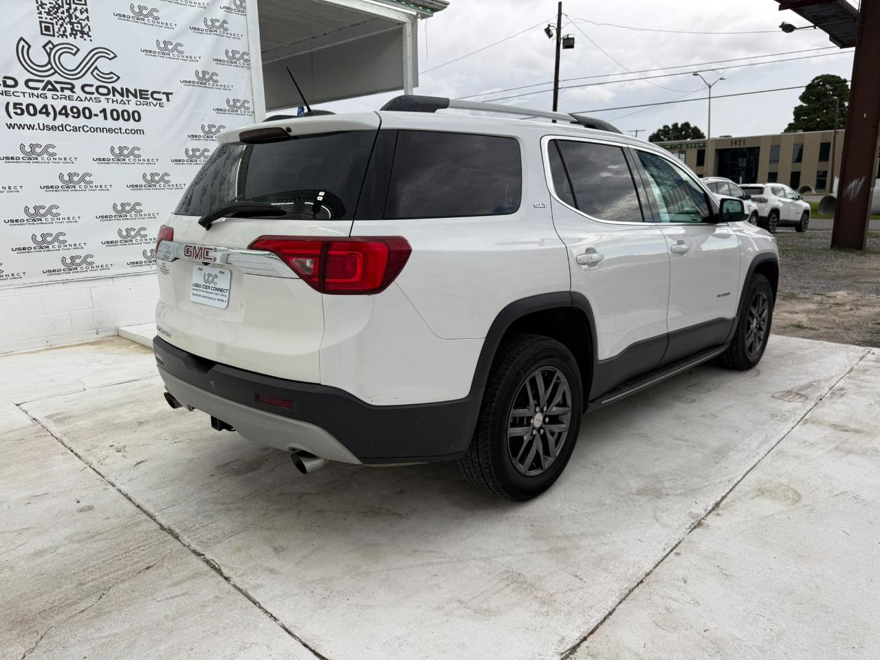 GMC Acadia FWD 4dr SLT w/SLT-1 2017