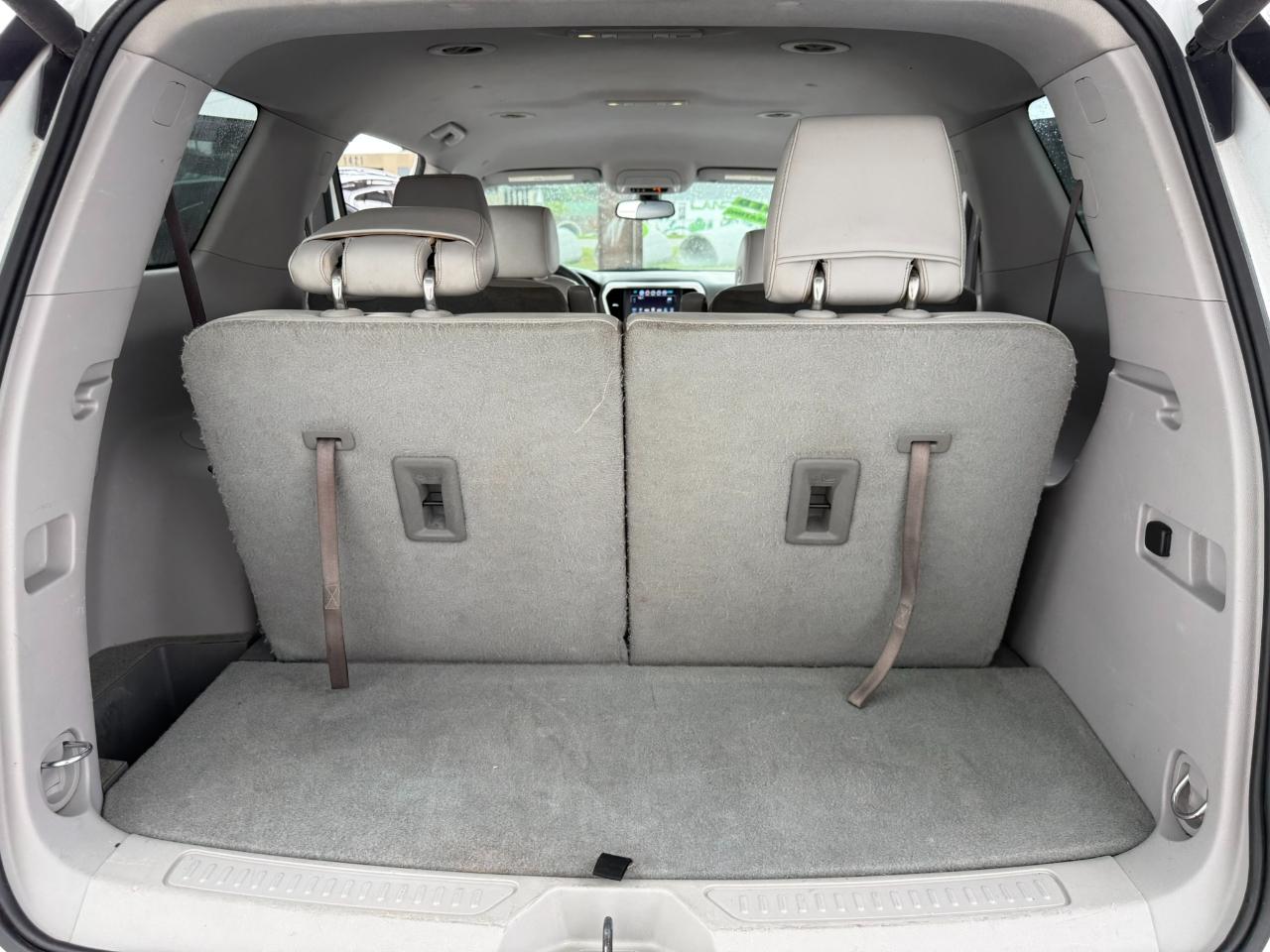 GMC Acadia FWD 4dr SLT w/SLT-1 2017