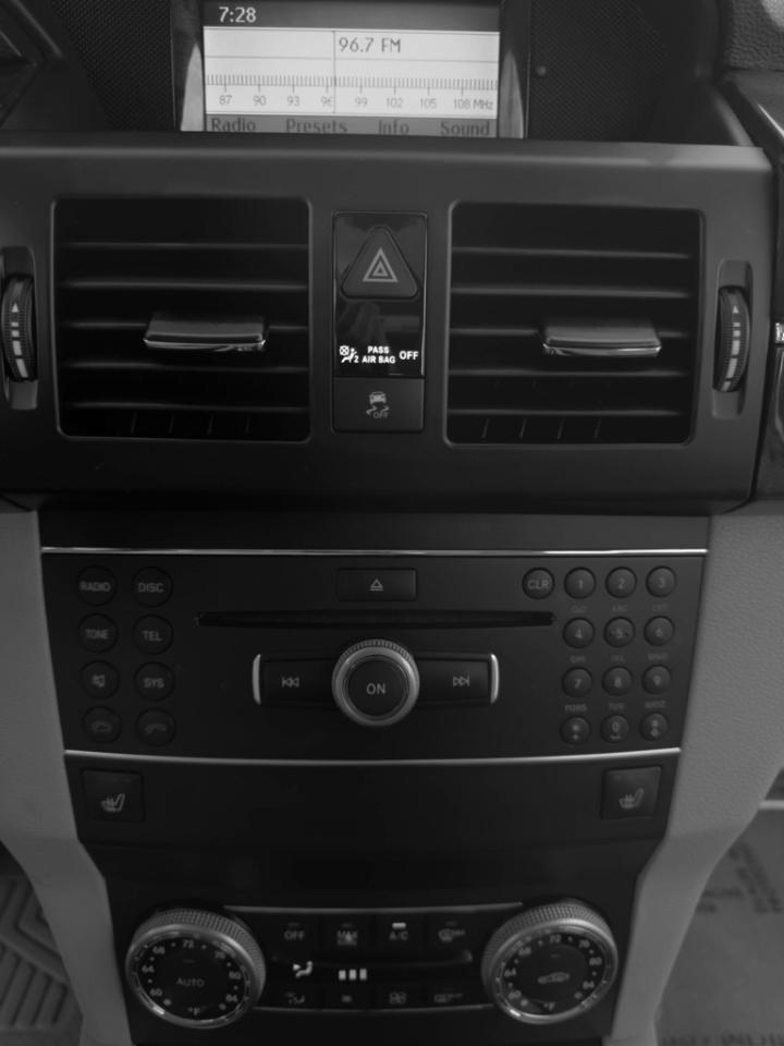 Mercedes-Benz GLK-Class 4MATIC 4dr GLK 350 2012
