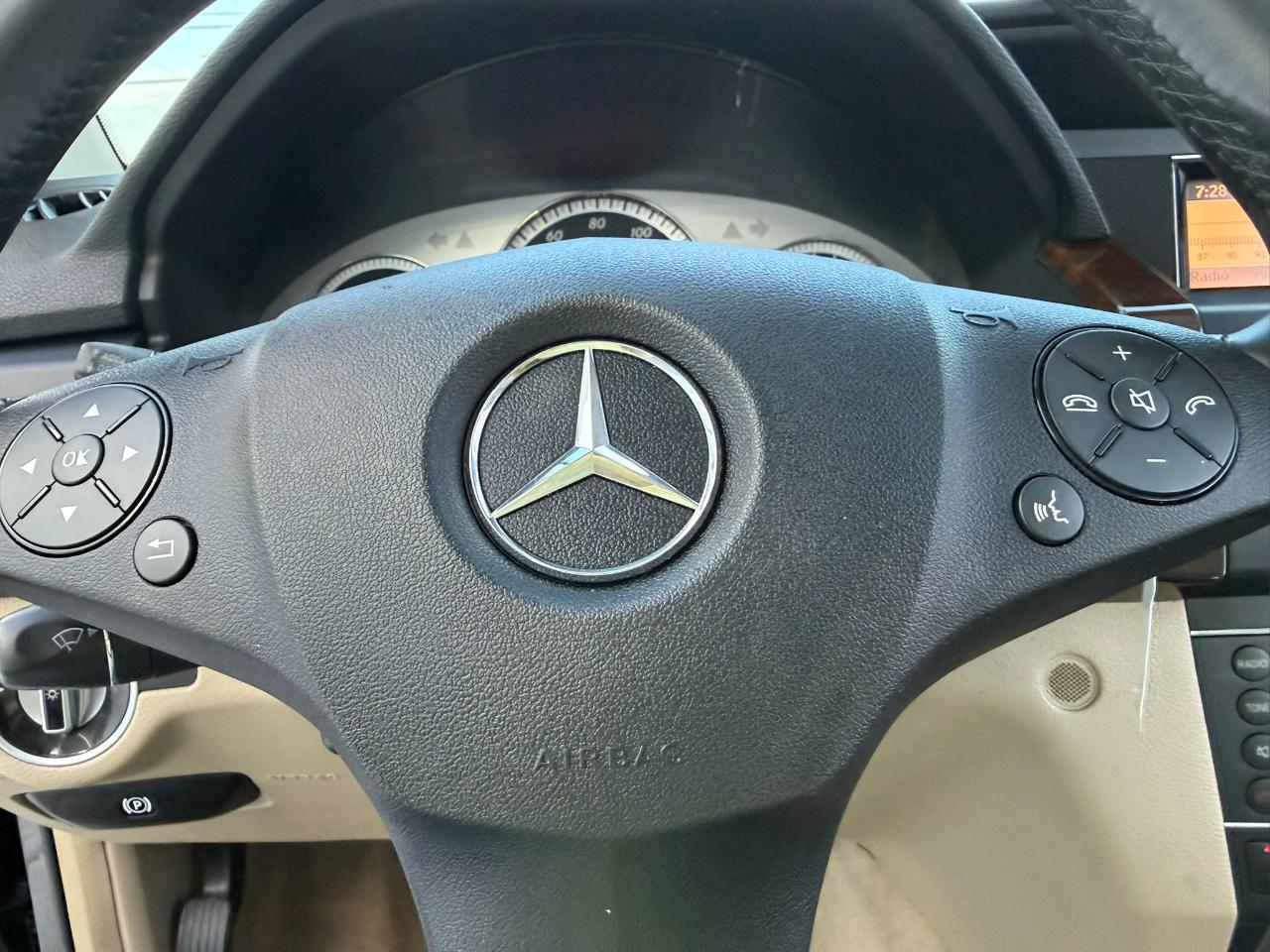 Mercedes-Benz GLK-Class 4MATIC 4dr GLK 350 2012