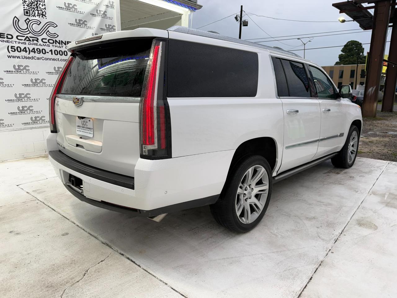 Cadillac Escalade ESV 2WD 4dr Premium Luxury 2018