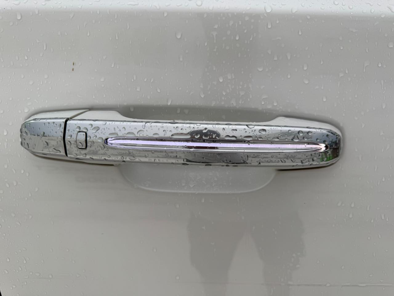 Cadillac Escalade ESV 2WD 4dr Premium Luxury 2018