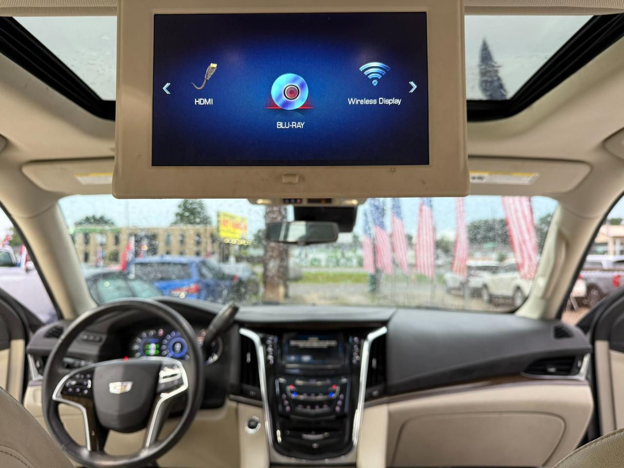 Cadillac Escalade ESV 2WD 4dr Premium Luxury 2018