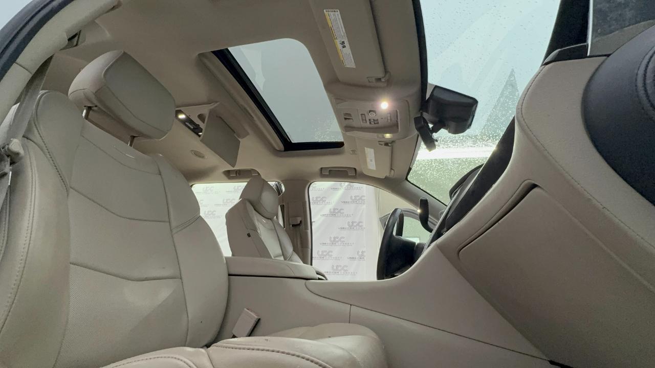 Cadillac Escalade ESV 2WD 4dr Premium Luxury 2018