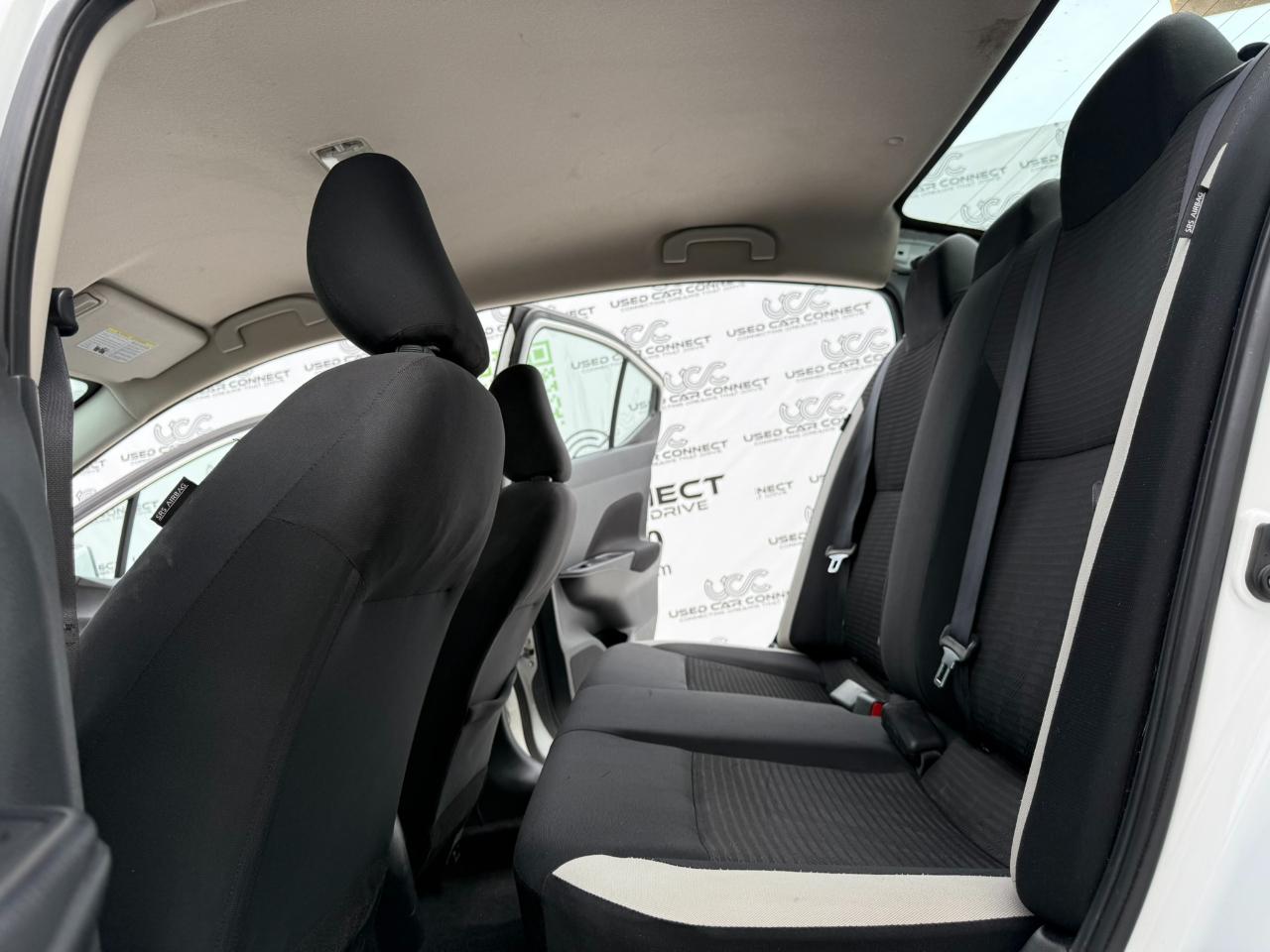 Nissan Versa SV CVT 2021