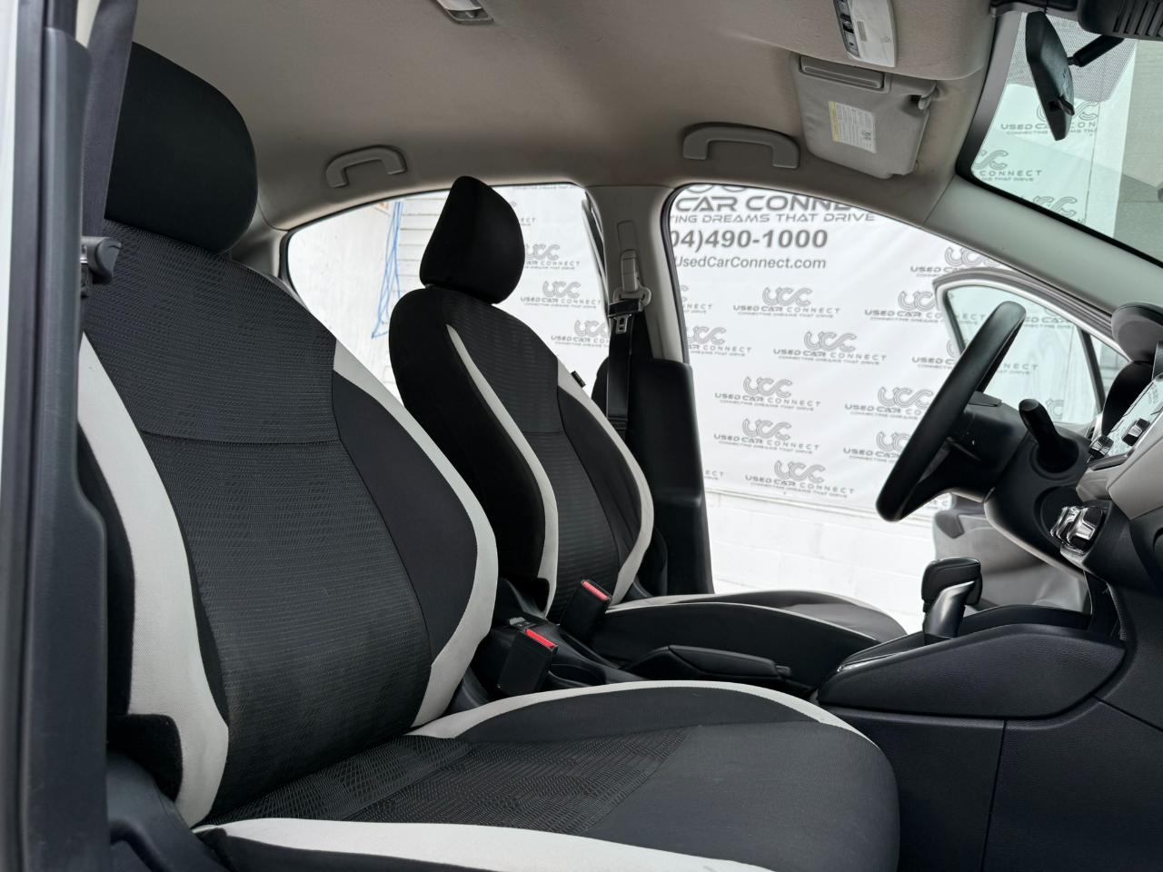 Nissan Versa SV CVT 2021