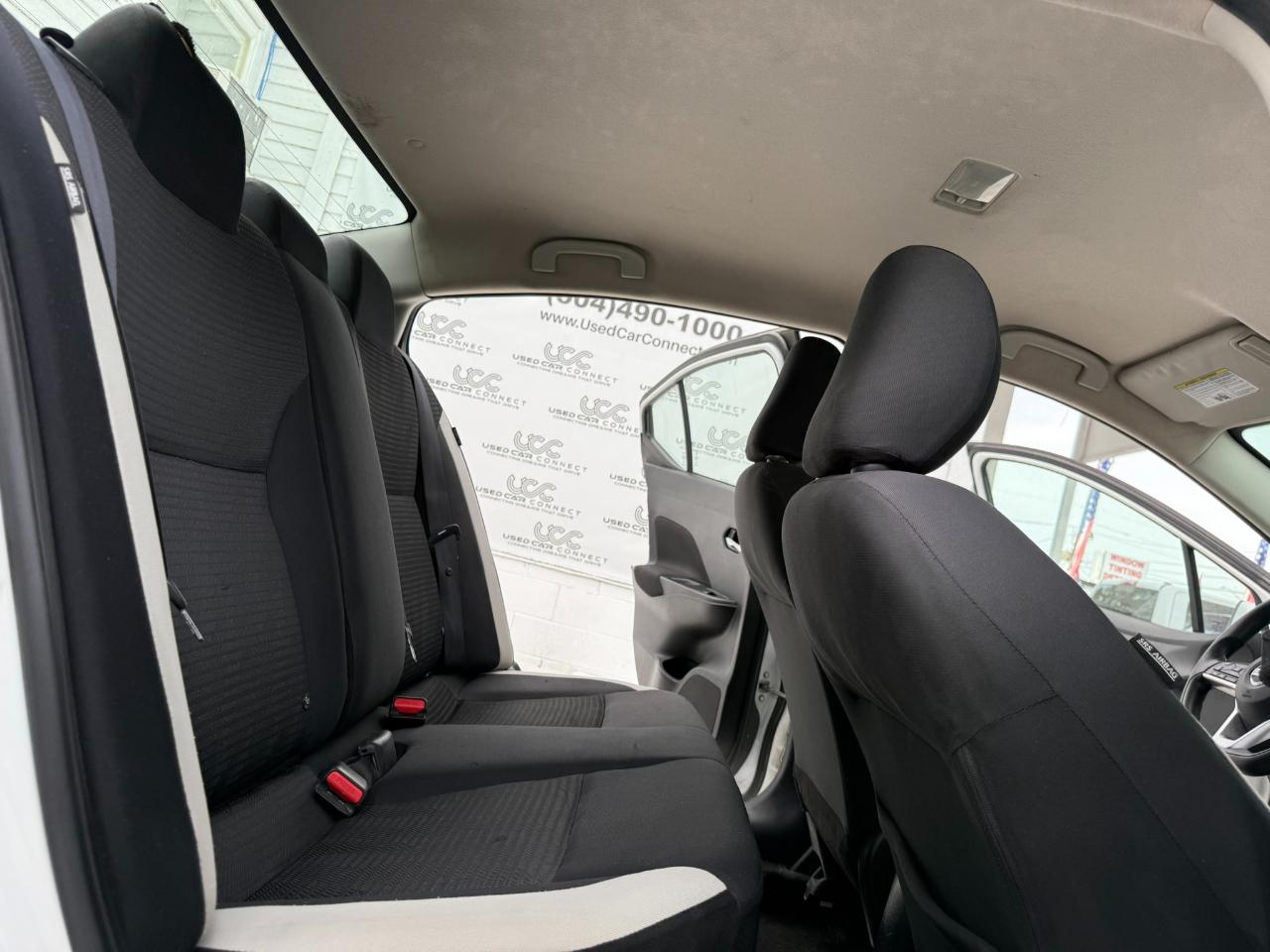 Nissan Versa SV CVT 2021