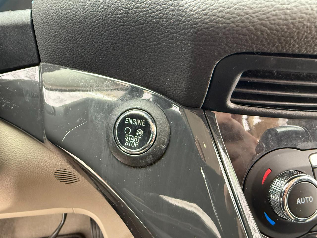 Ford Escape FWD 4dr Titanium 2014