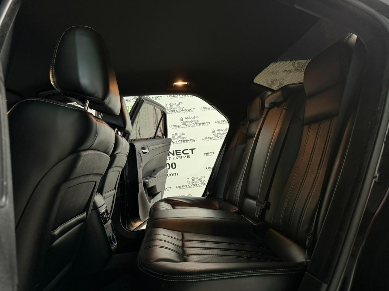 Chrysler 300 4dr Sdn 300S RWD 2014