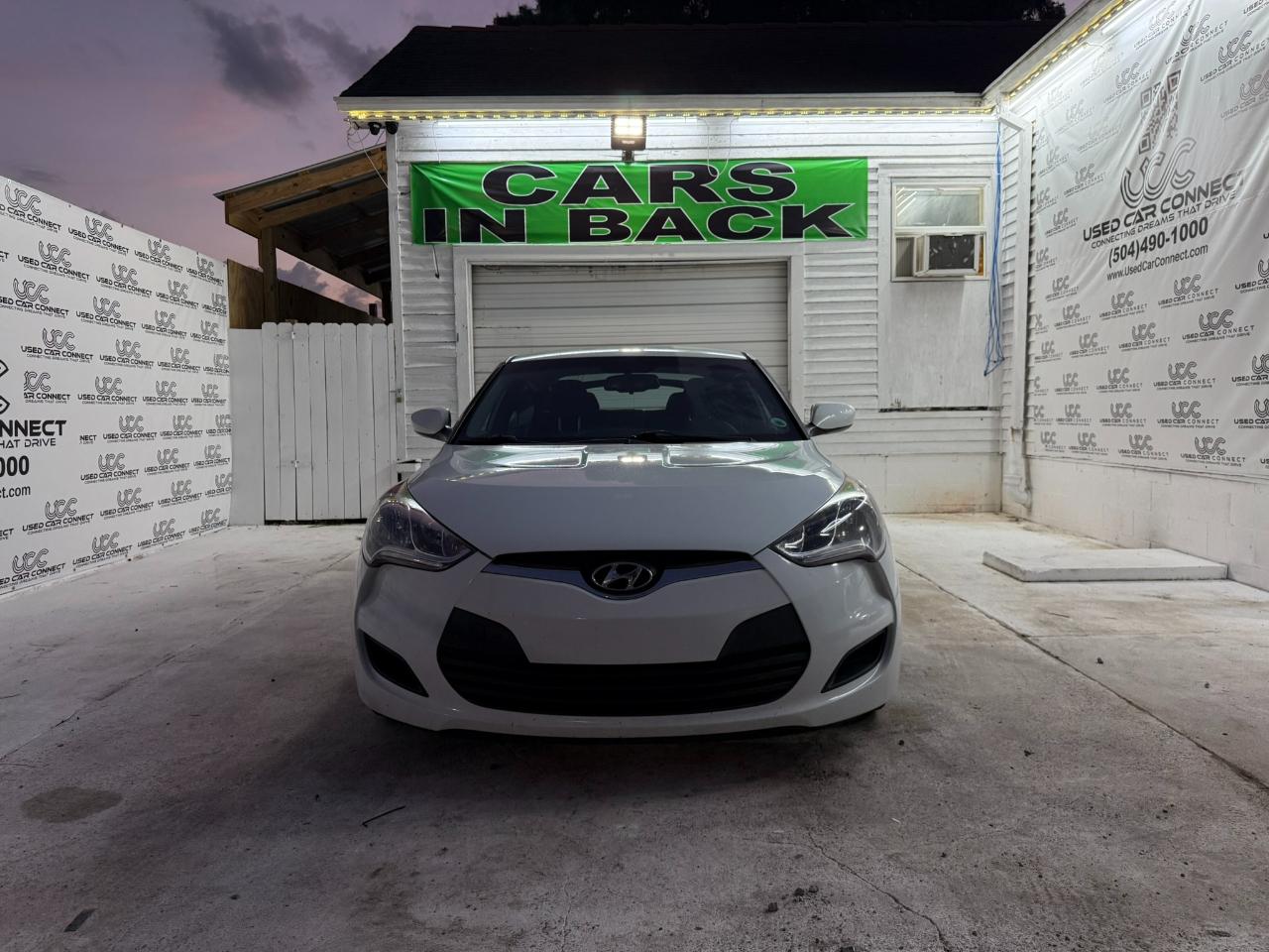 2014 Hyundai Veloster 3dr Cpe Auto w/Black Int
