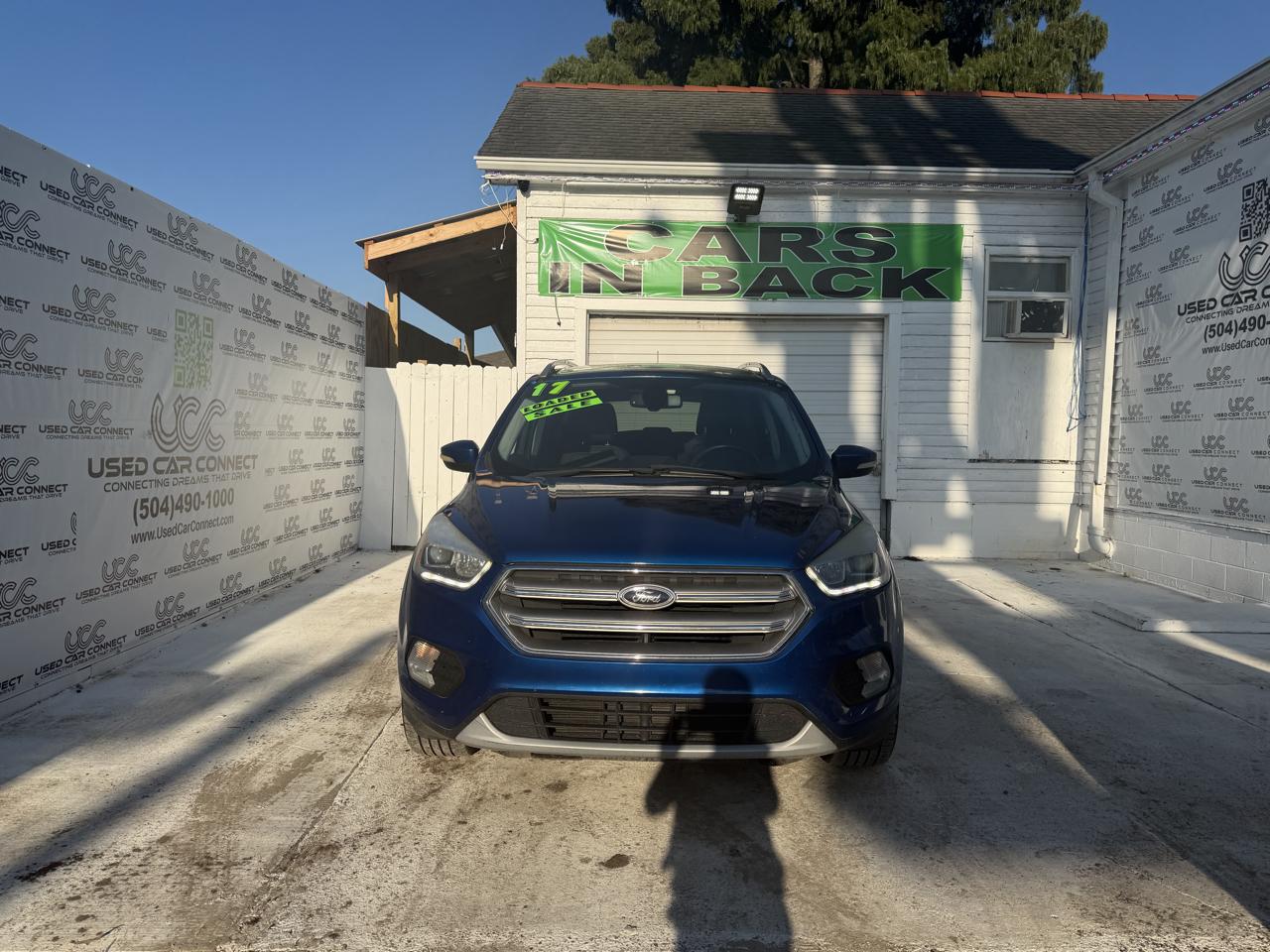  2017 Ford Escape Titanium FWD   