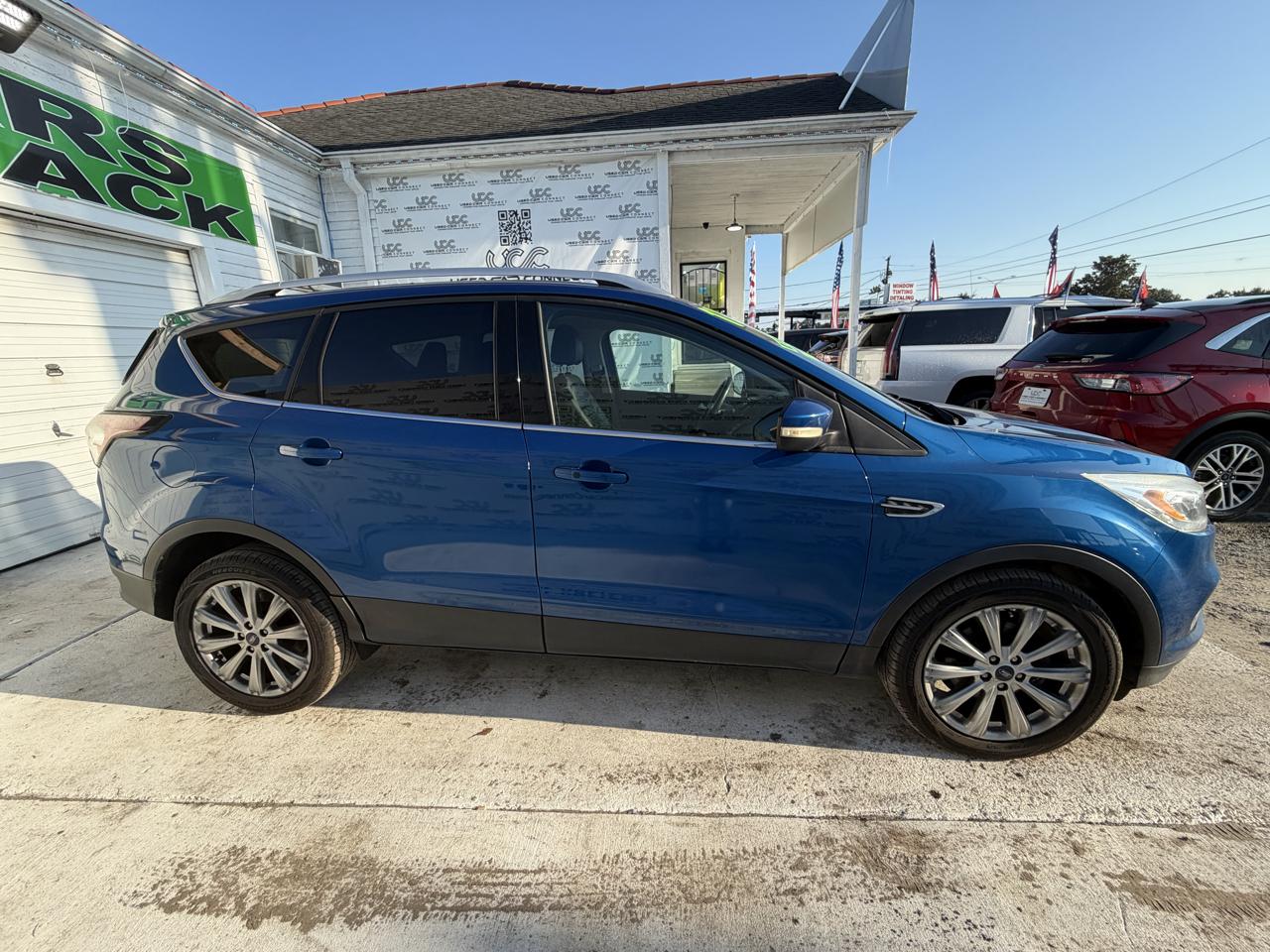 Ford Escape Titanium FWD 2017