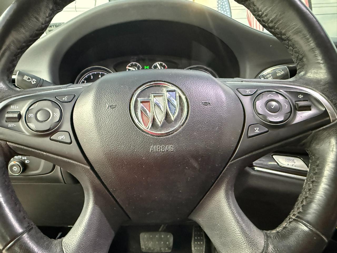 Buick Enclave FWD 4dr Essence 2021