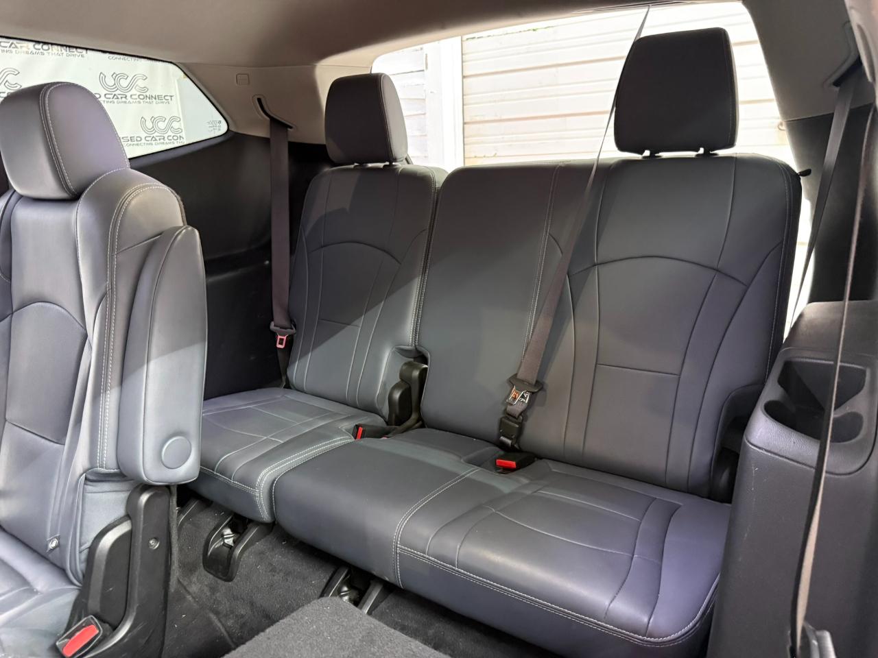 Buick Enclave FWD 4dr Essence 2021
