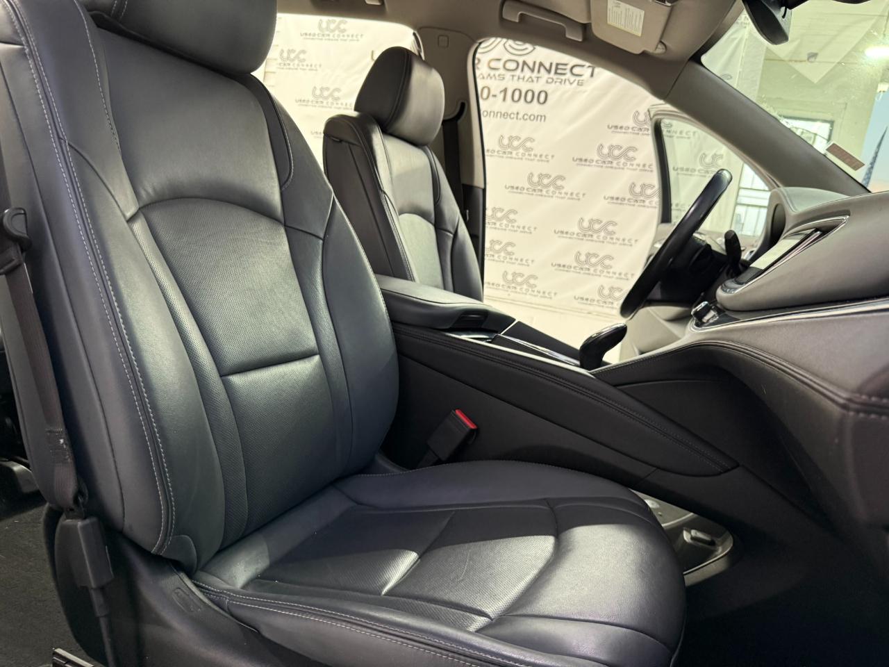 Buick Enclave FWD 4dr Essence 2021