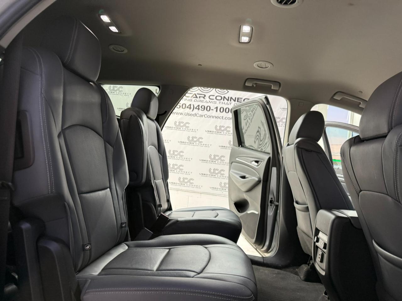 Buick Enclave FWD 4dr Essence 2021