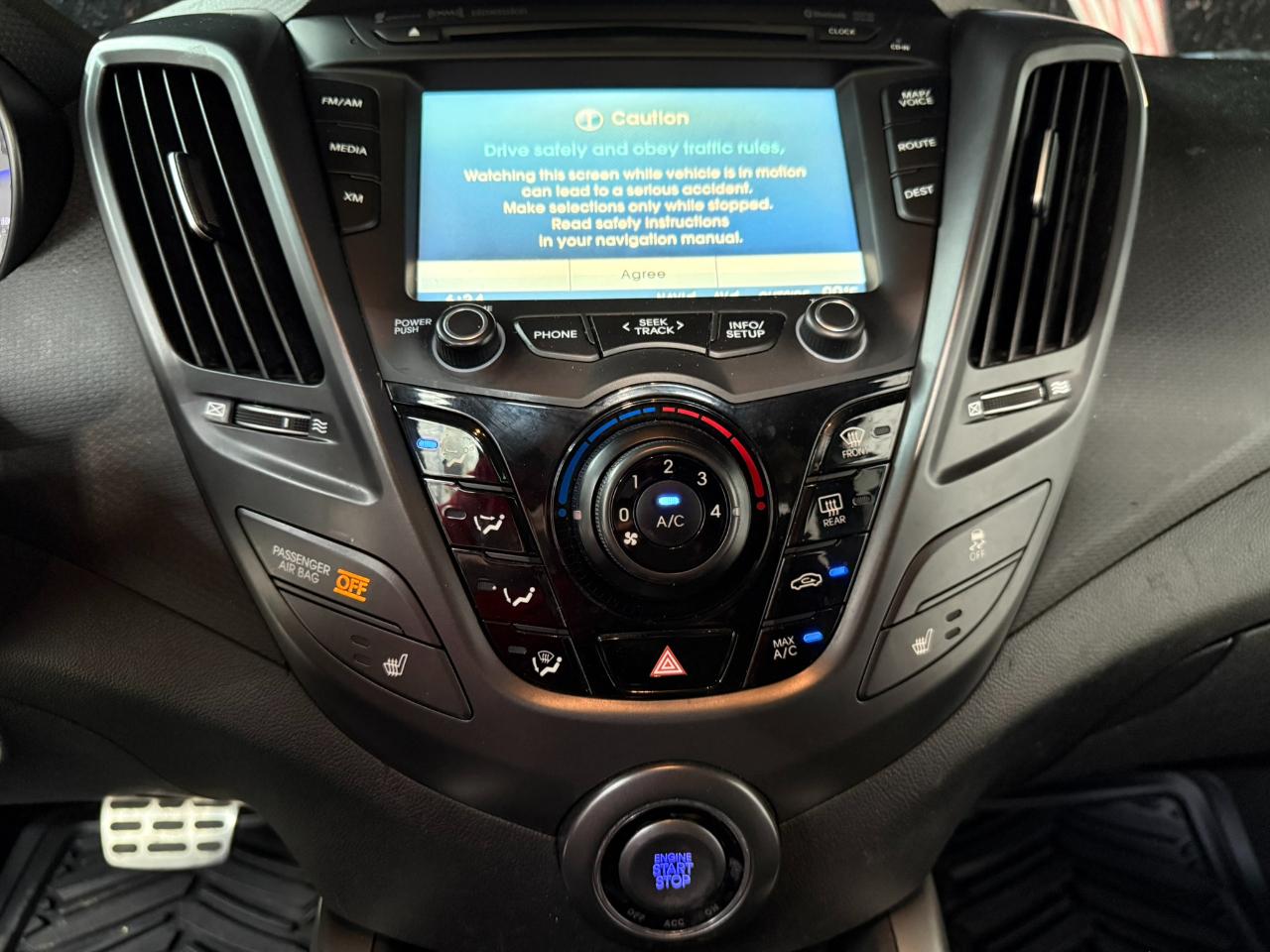 Hyundai Veloster 3dr Cpe Auto Turbo w/Black Int 2013