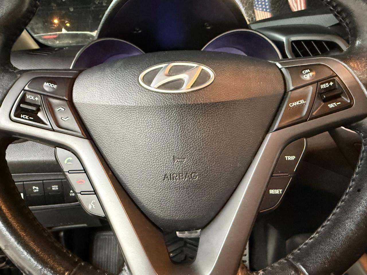 Hyundai Veloster 3dr Cpe Auto Turbo w/Black Int 2013
