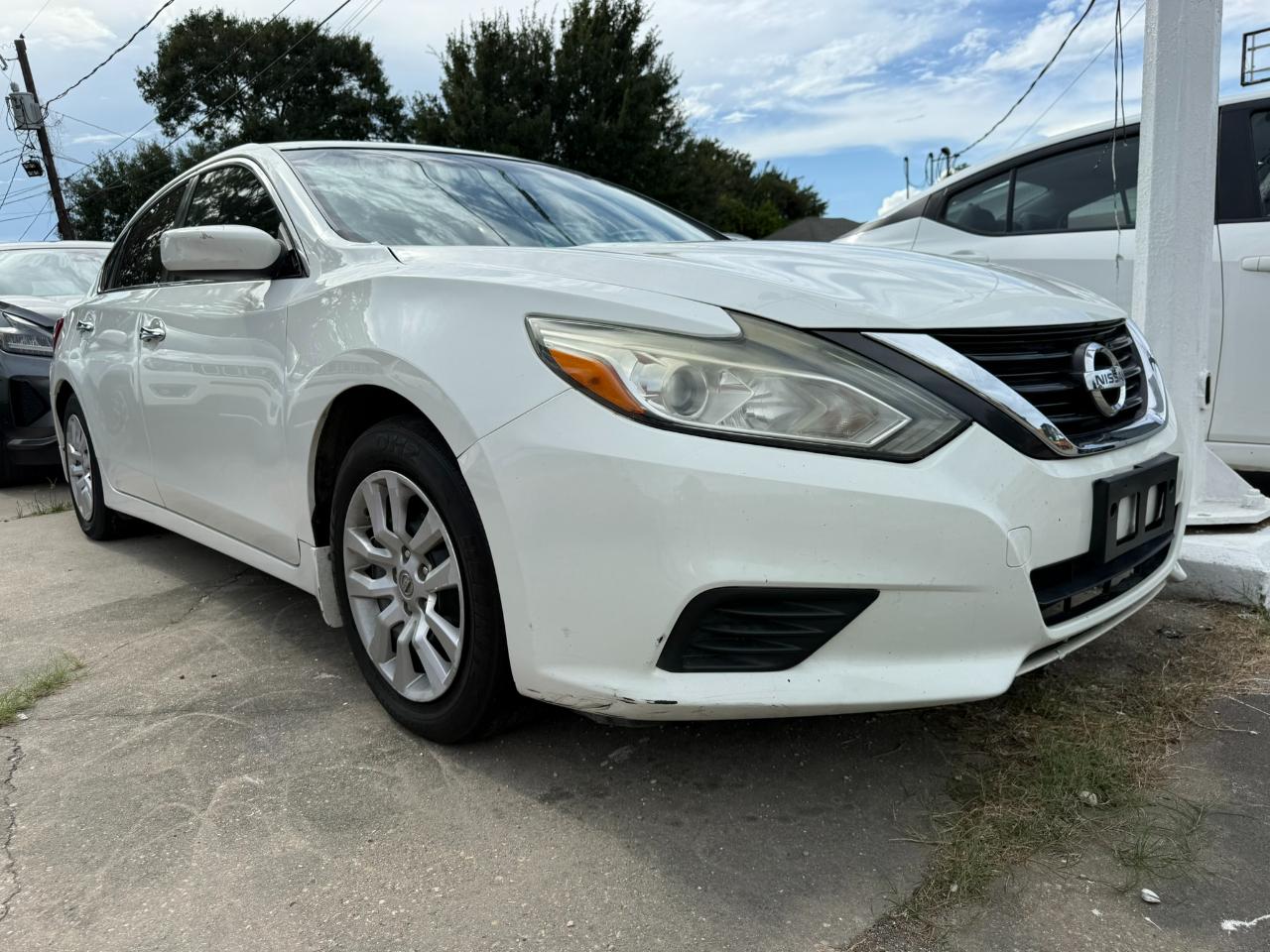 Nissan Altima 4dr Sdn I4 2.5 SV 2016