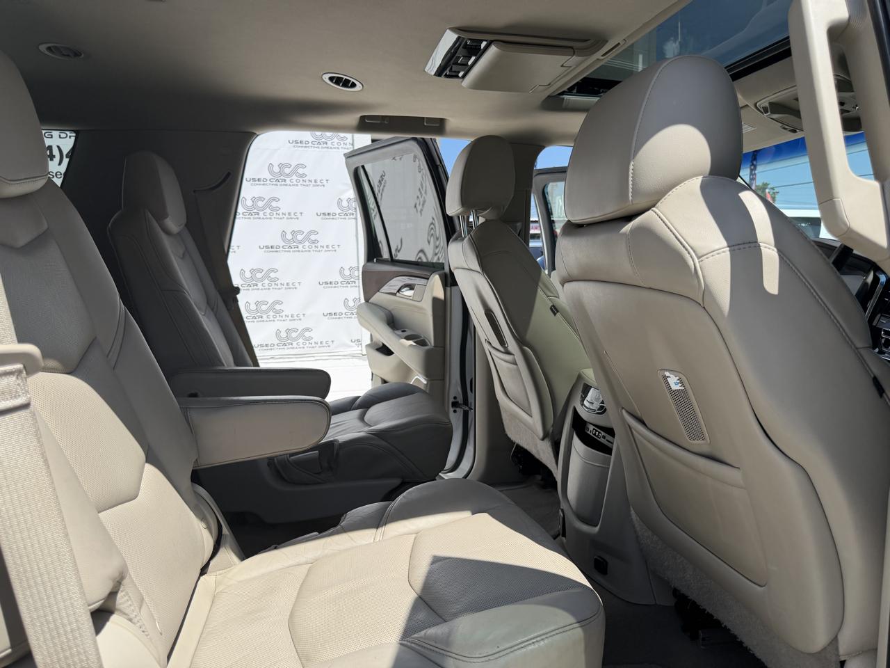 Cadillac Escalade 2WD 4dr Premium Collection 2016
