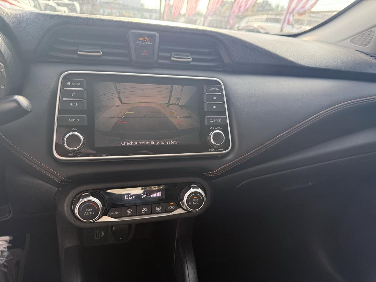 Nissan Versa SR CVT 2020
