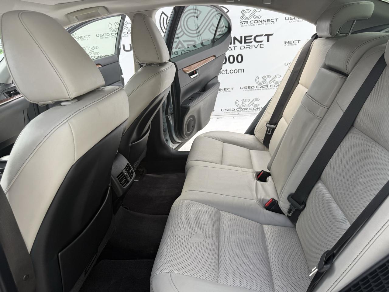 Lexus ES 300h 4dr Sdn Hybrid 2013