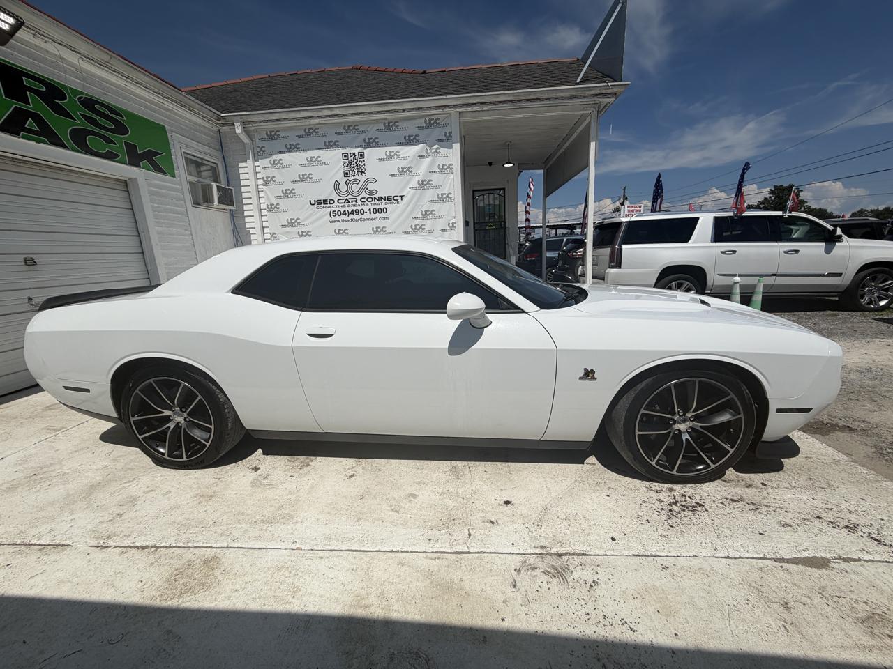 Dodge Challenger 2dr Cpe R/T Scat Pack 2016