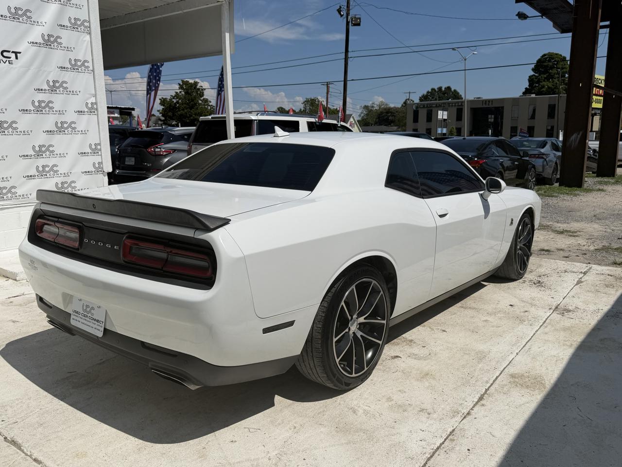Dodge Challenger 2dr Cpe R/T Scat Pack 2016