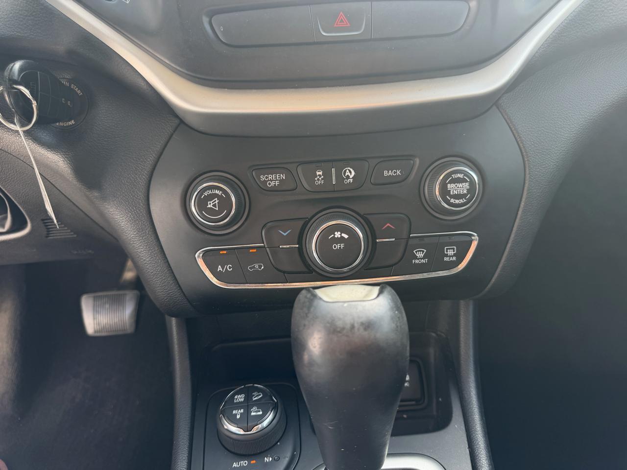 Jeep Cherokee 4WD 4dr Trailhawk 2016